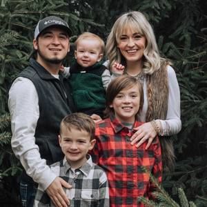 Meet your Posher, Tiara